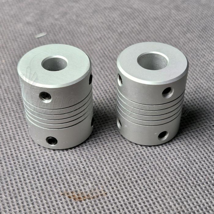 کوپلینگ انعطاف پذیر 8 به 10 به طول 30 و قطر 25