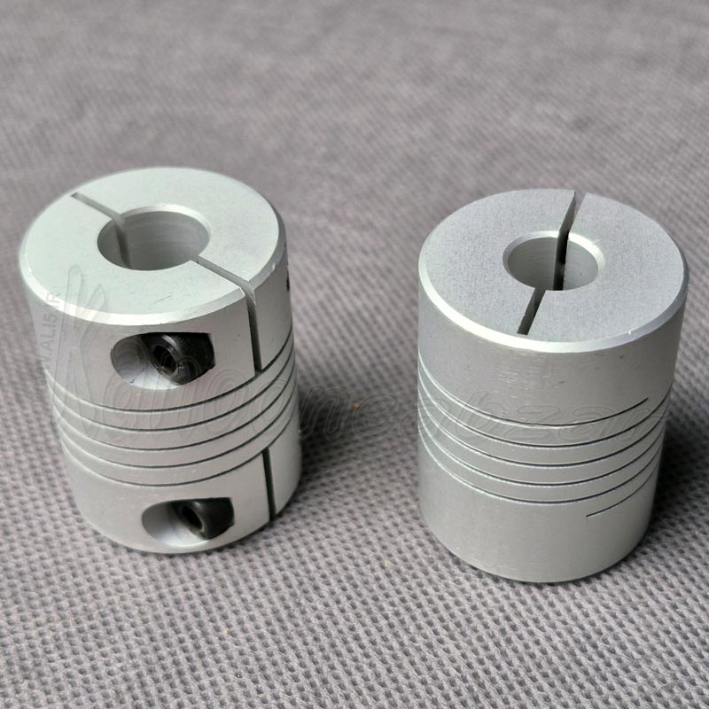 کوپلینگ انعطاف پذیر 10 به 12 به طول 35 و قطر 30